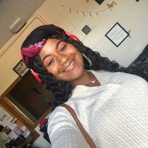 Meet your Posher, Michaela